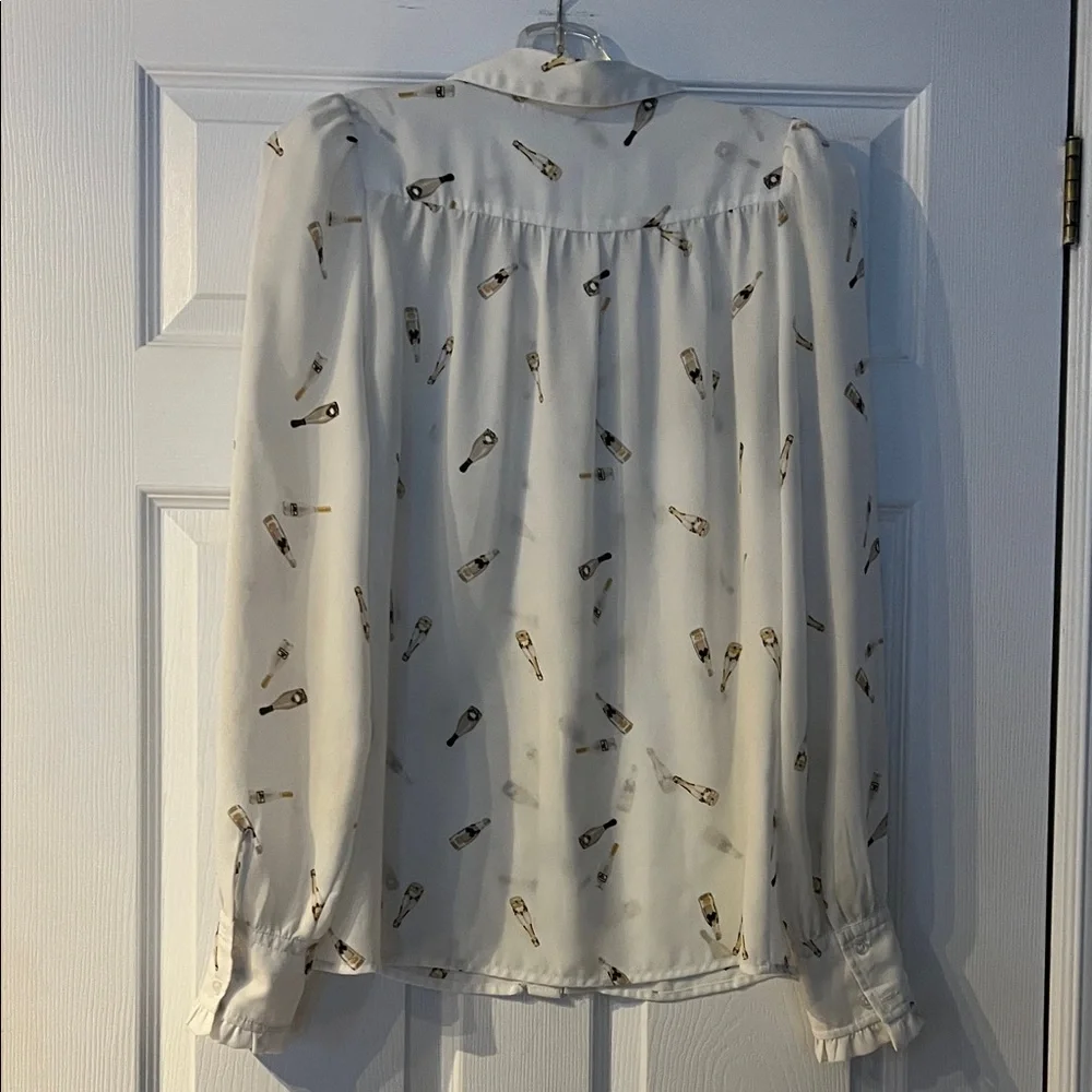 4/$20 Blousology White Top with wine bottle Design - Picture 4 of 4